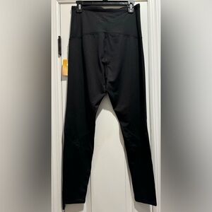 Maternity workout pants